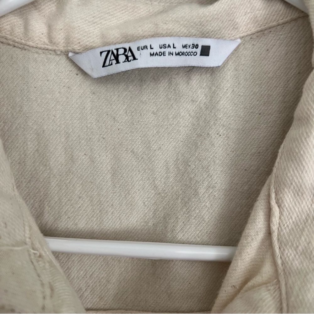 Zara Cream Button-Up Jumpsuit as seen on Meghan Markle - Picture 4 of 7